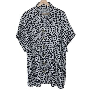 John Mark Womens 3X Black White Geometric Print Button Down Short Sleeve Shirt